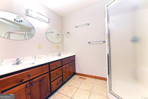 3857 Gumlog Road Young Harris GA 30582