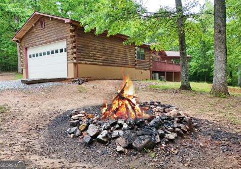 3857 Gumlog Road Young Harris GA 30582