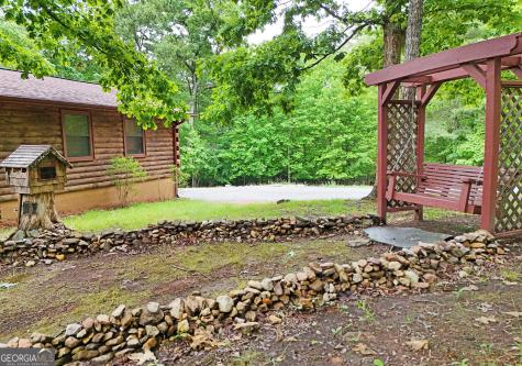 3857 Gumlog Road Young Harris GA 30582