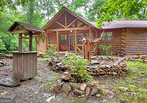 3857 Gumlog Road Young Harris GA 30582