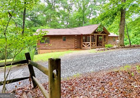 3857 Gumlog Road Young Harris GA 30582
