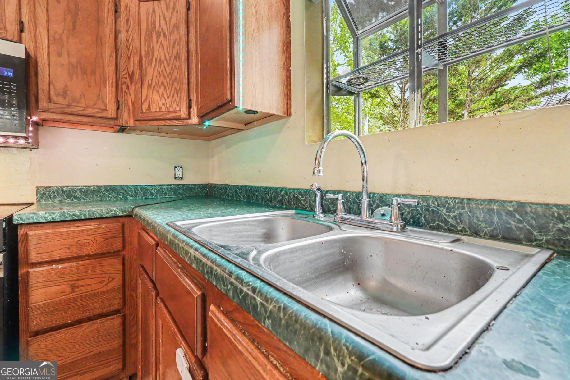 24 Amberidge Drive NW Cartersville GA 30121