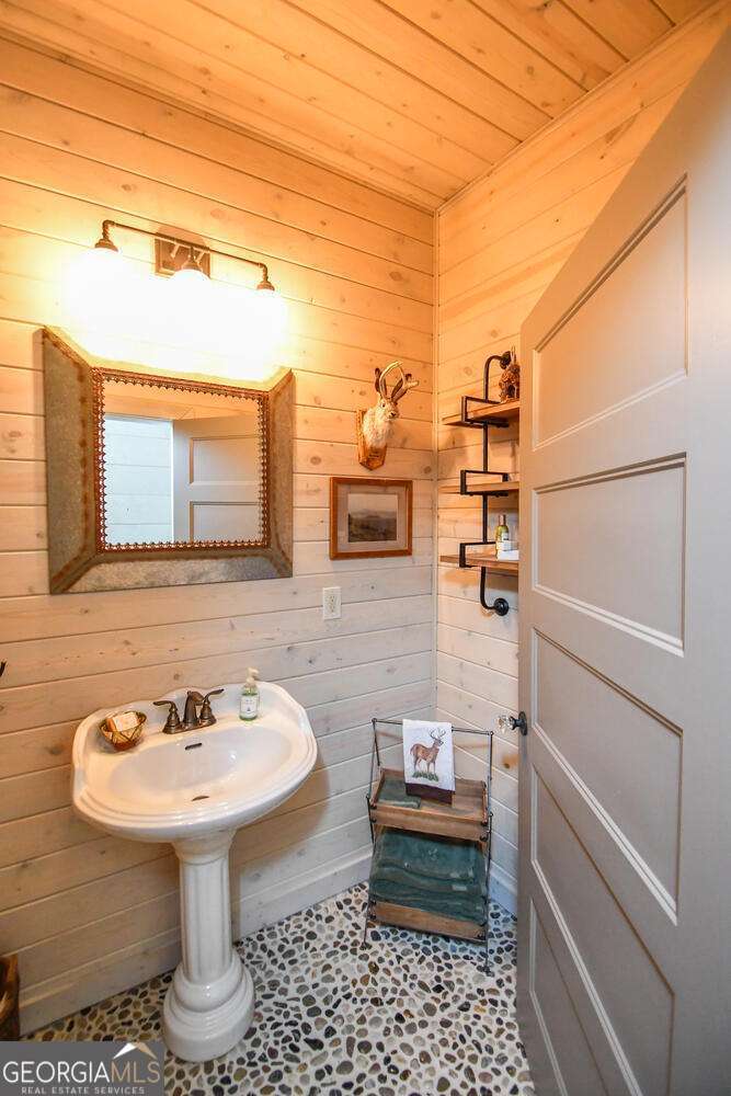 1173 Saint Charles Place Gainesville GA 30501