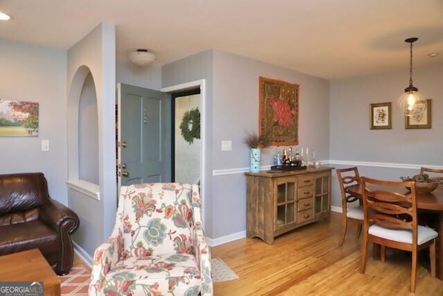 28 Glenald Way NW Atlanta GA 30327