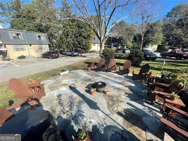 28 Glenald Way NW Atlanta GA 30327