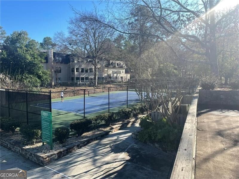 28 Glenald Way NW Atlanta GA 30327