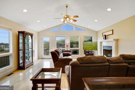 771 Twin Mountain Road Hiawassee GA 30546