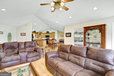 771 Twin Mountain Road Hiawassee GA 30546
