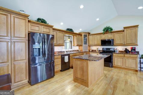 771 Twin Mountain Road Hiawassee GA 30546