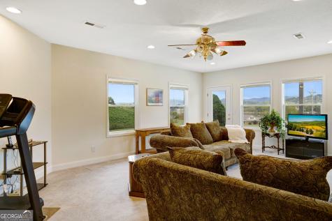 771 Twin Mountain Road Hiawassee GA 30546