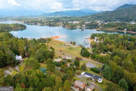 771 Twin Mountain Road Hiawassee GA 30546