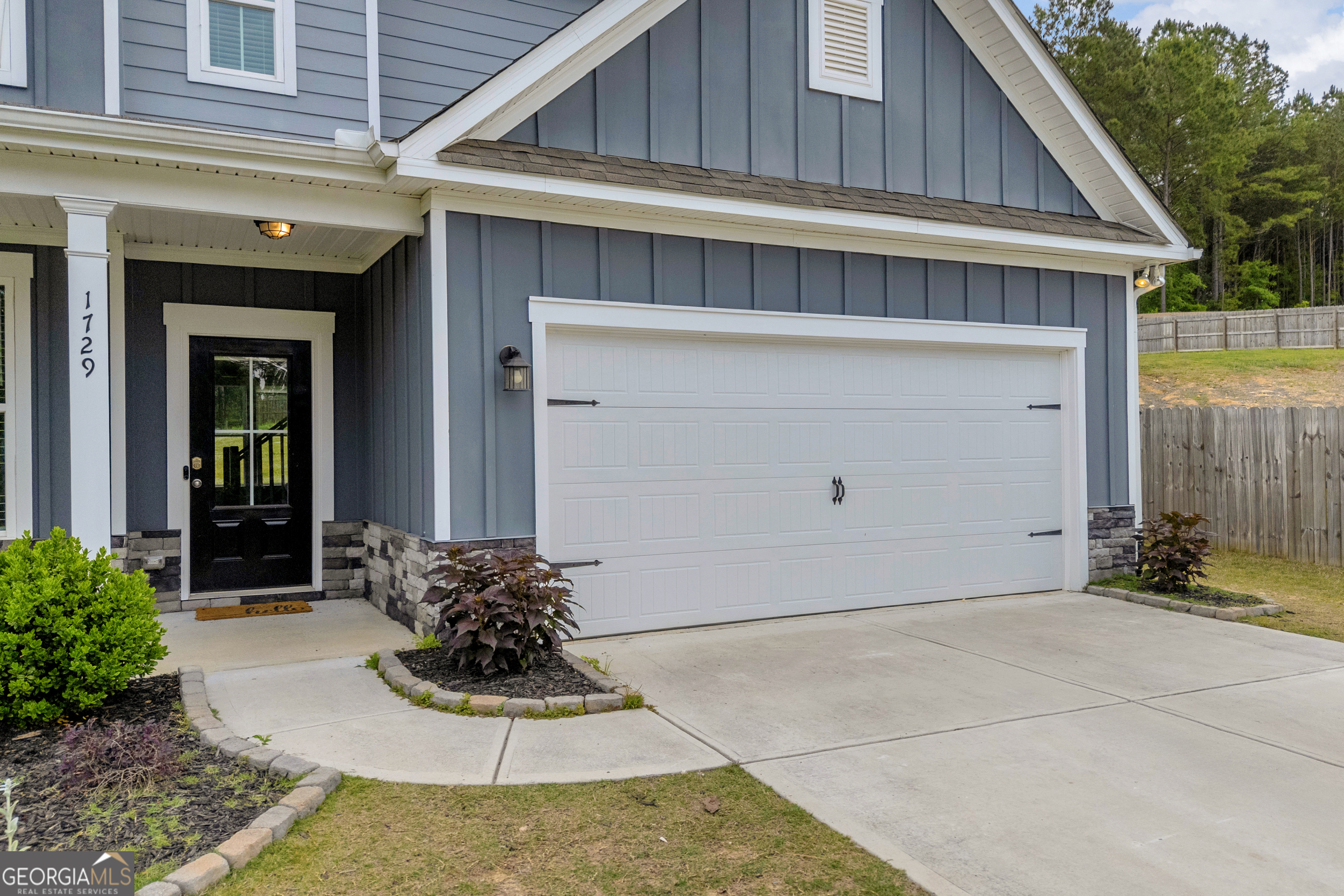 1729 Flagstone Lane Conyers GA 30012