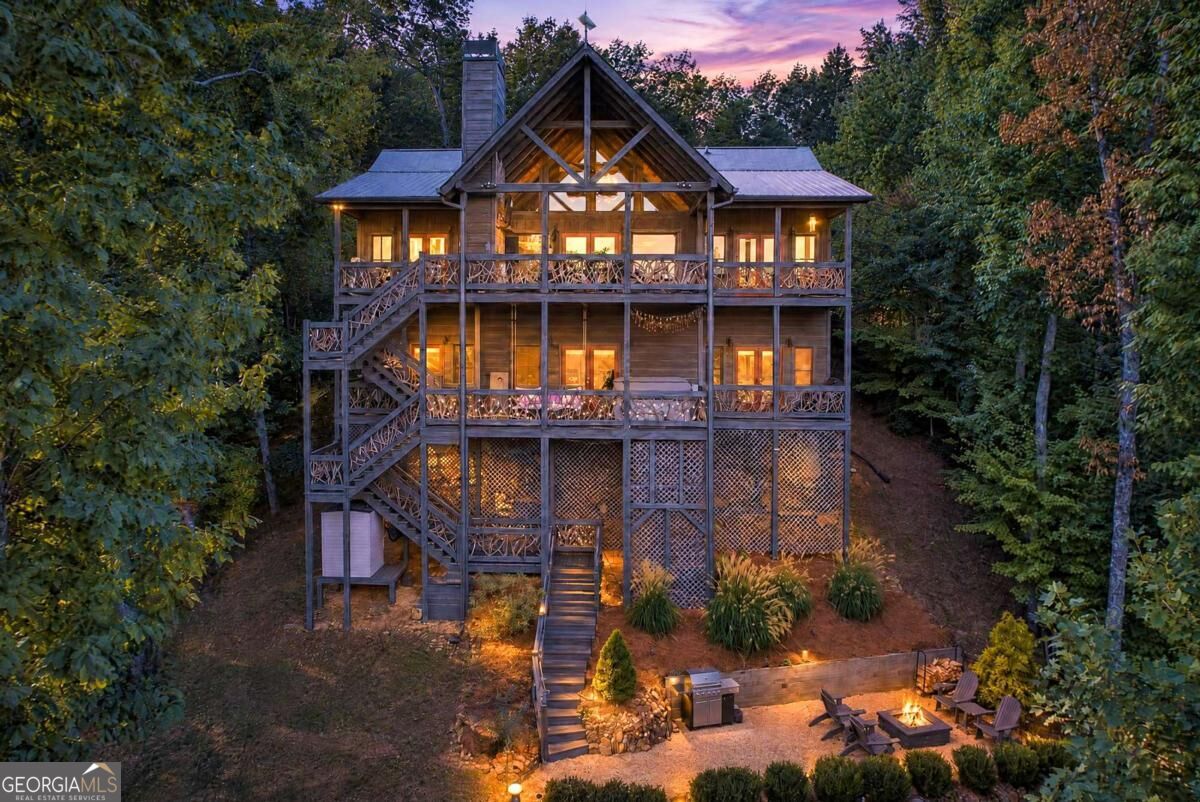 559 Overlook Trail Blue Ridge GA 30513