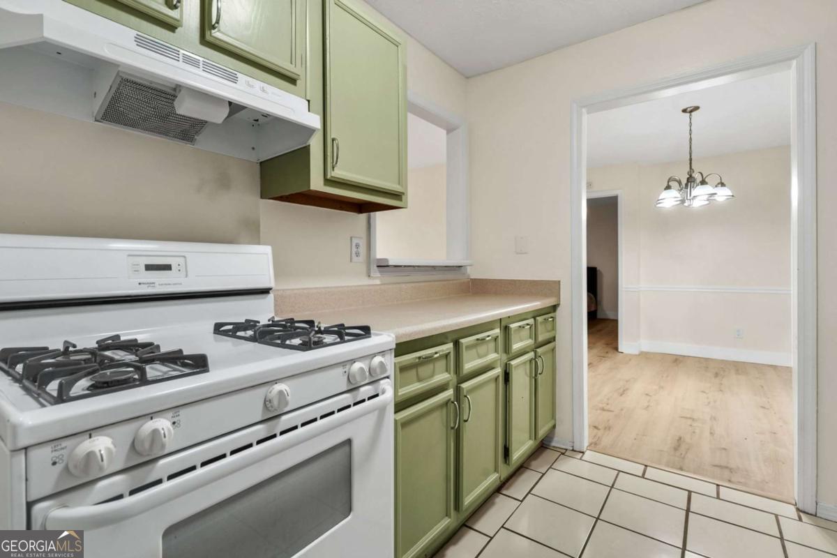906 Country Park Drive SE Smyrna GA 30080