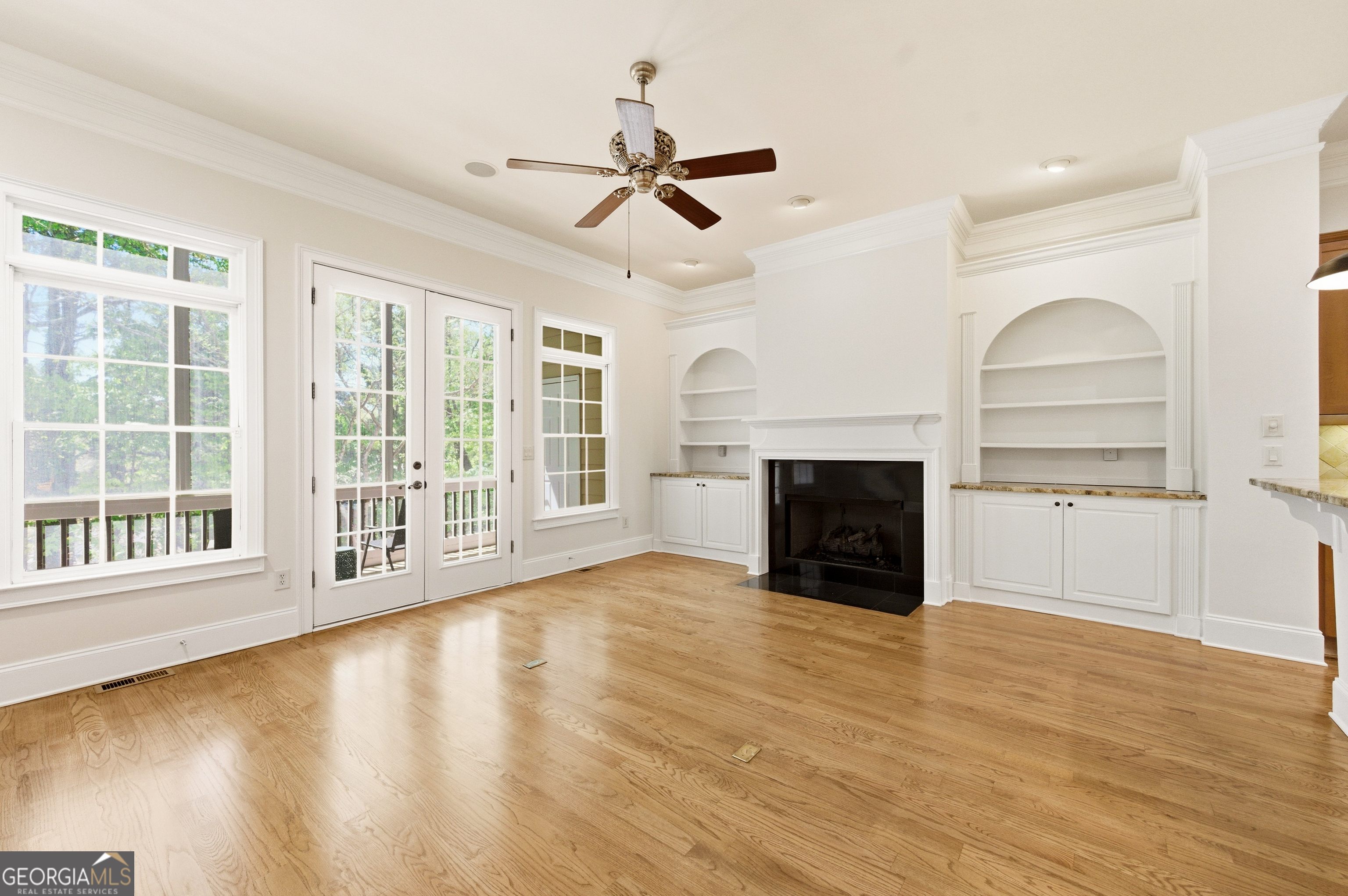 1063 NE Pearl Point Atlanta GA 30328