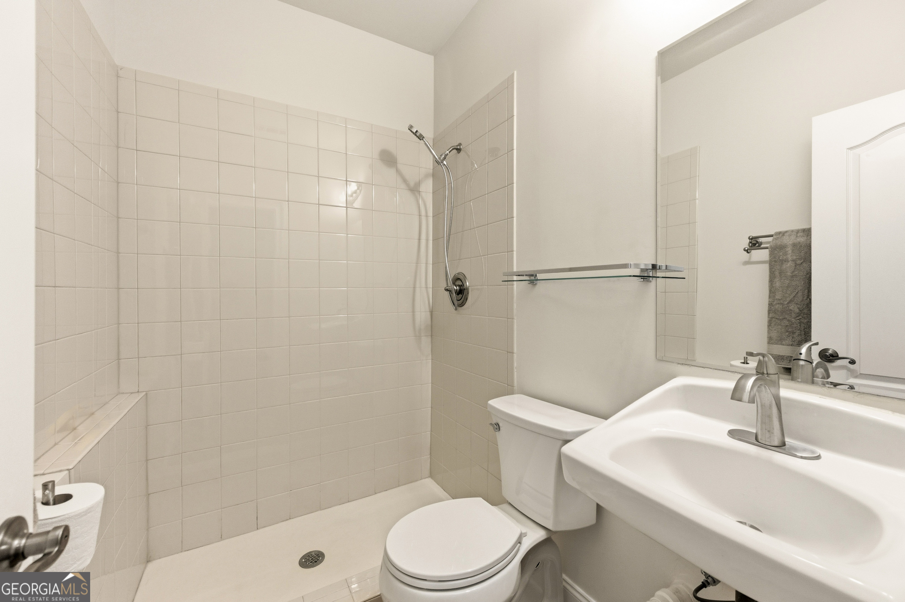 1063 NE Pearl Point Atlanta GA 30328
