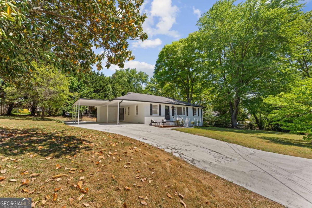 951 Cherokee Trail SE Smyrna GA 30080