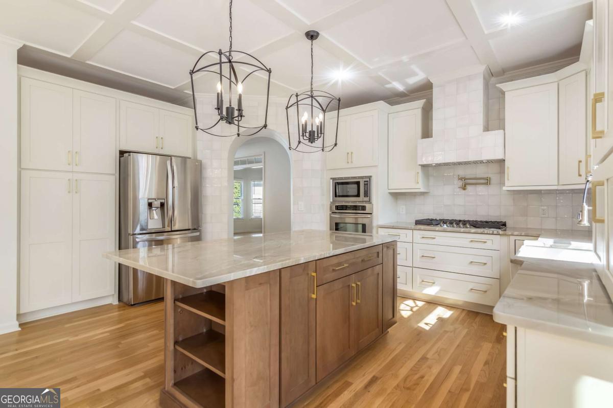 702 Greenway Trace Woodstock GA 30189