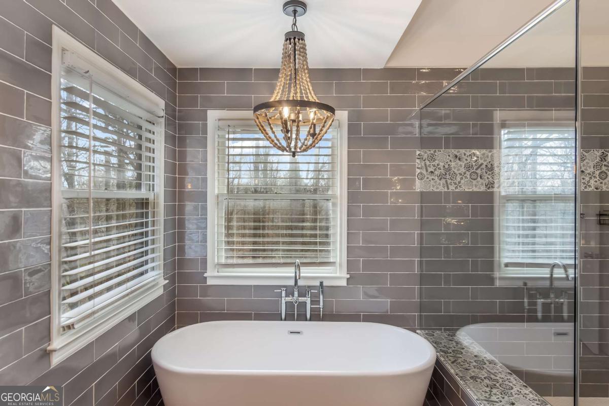 702 Greenway Trace Woodstock GA 30189