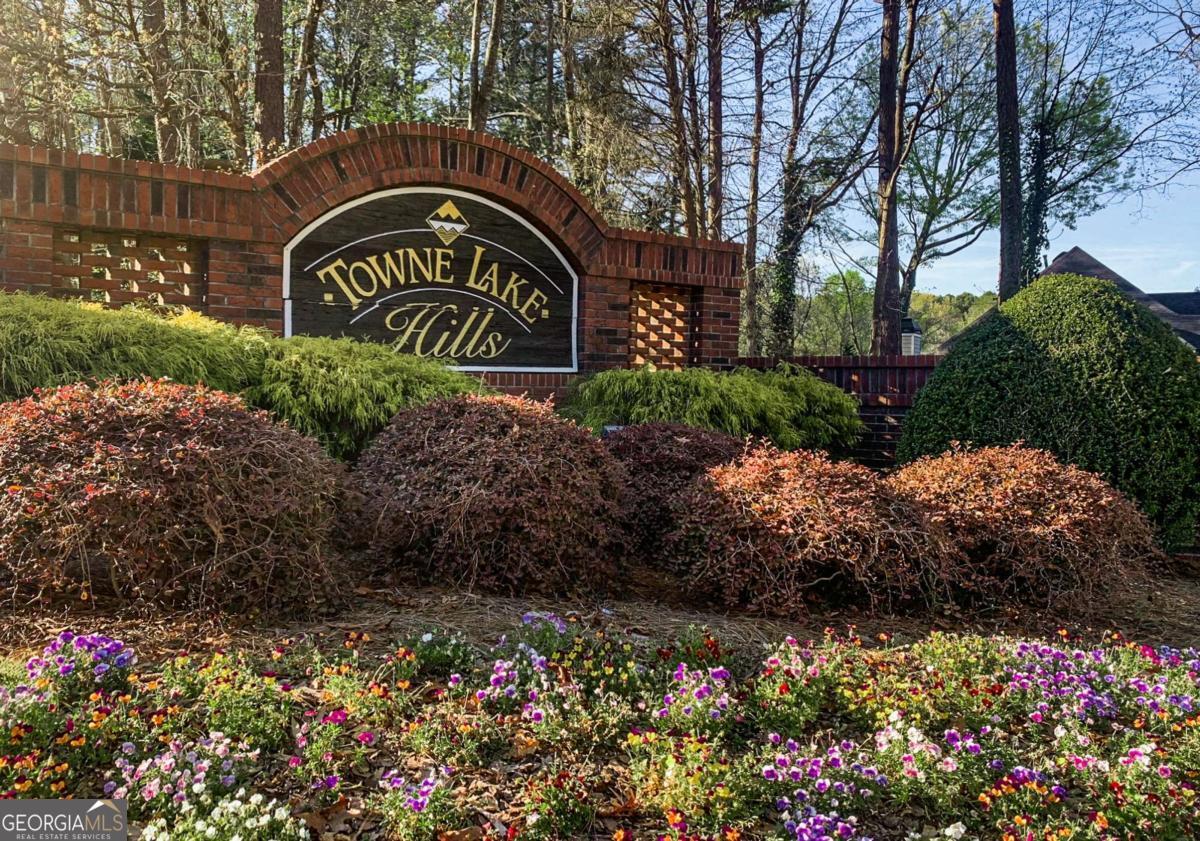 702 Greenway Trace Woodstock GA 30189