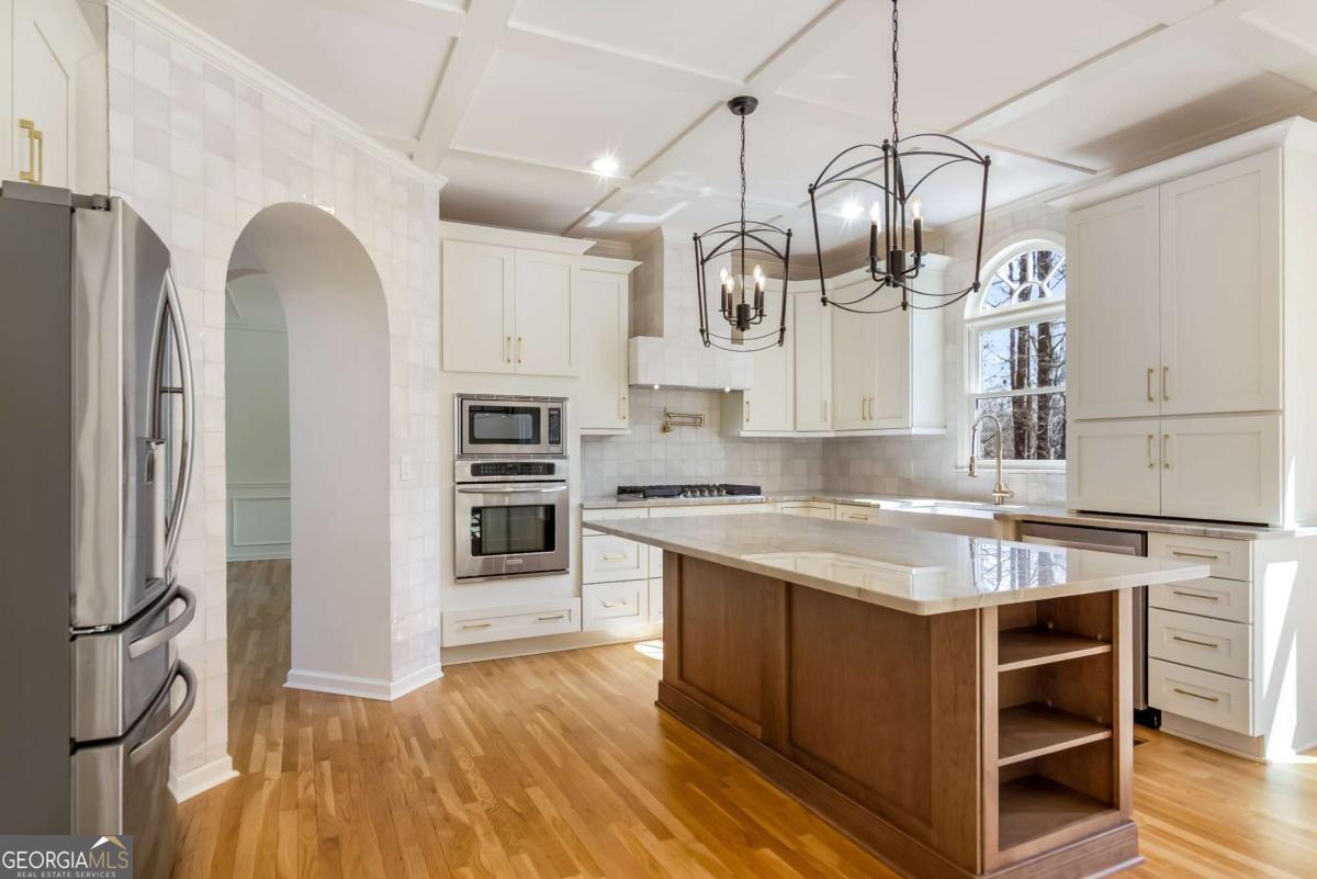 702 Greenway Trace Woodstock GA 30189