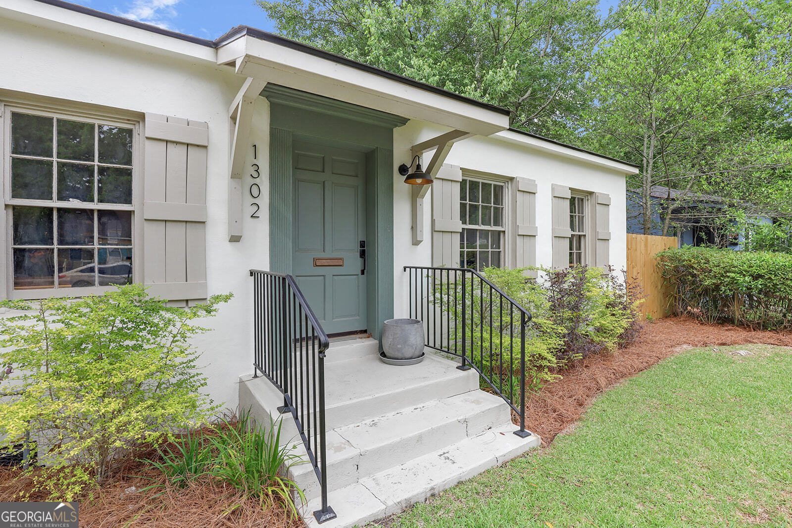 1302 E 53rd Street Savannah GA 31404