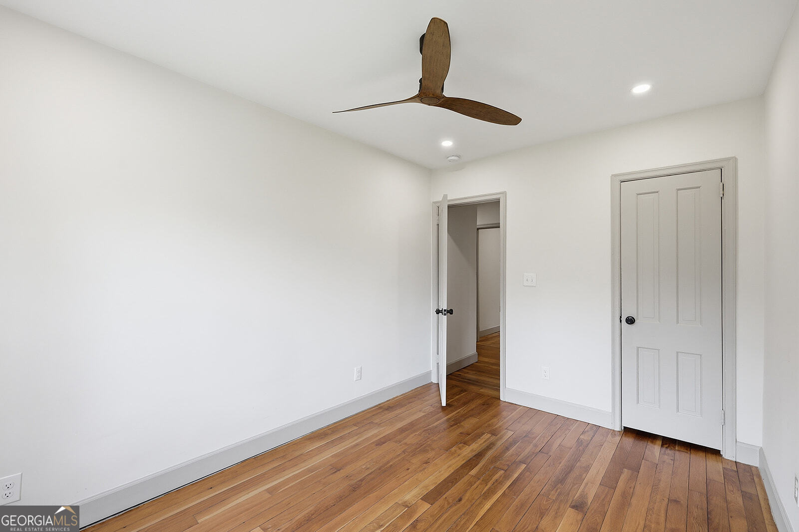 1302 E 53rd Street Savannah GA 31404