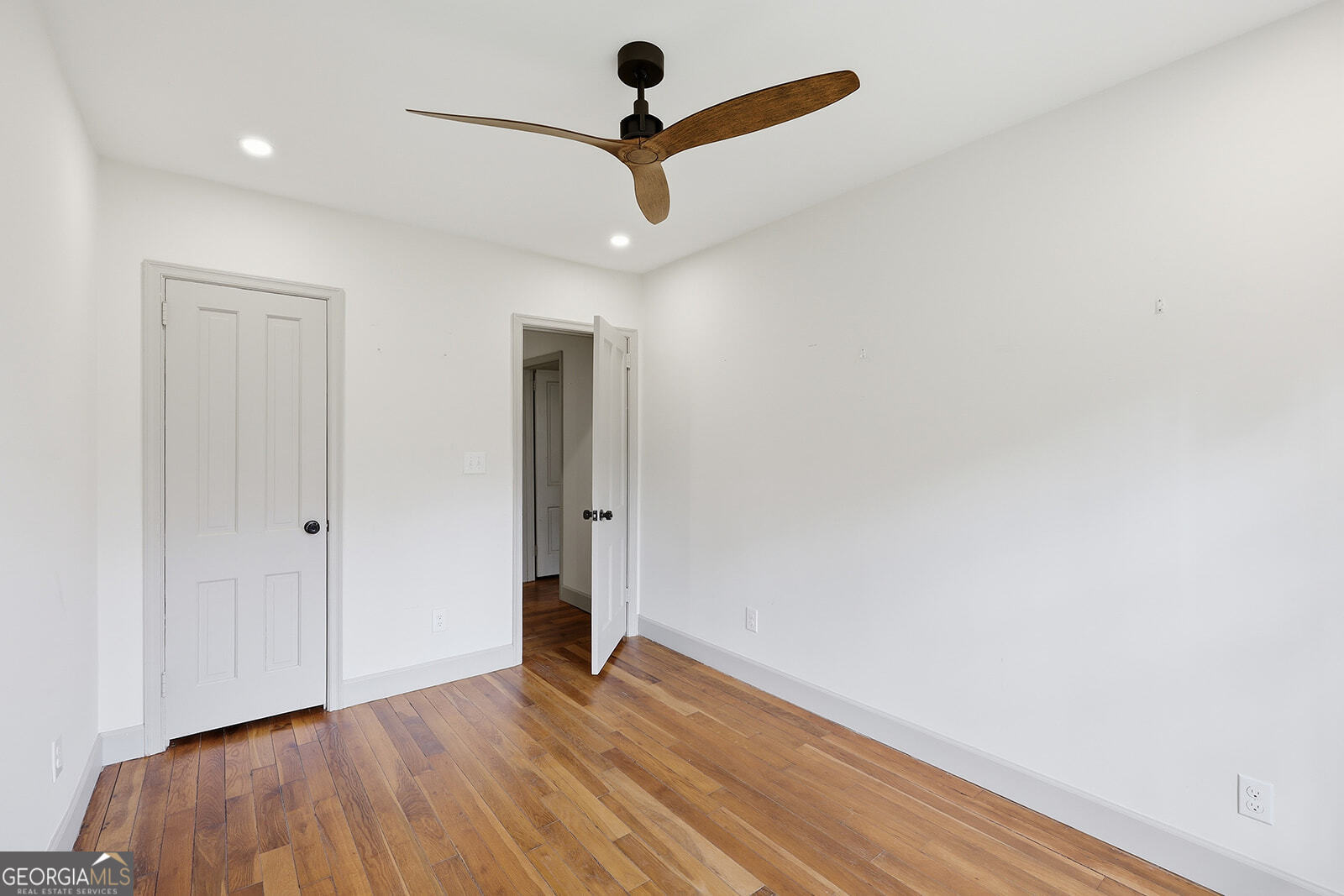 1302 E 53rd Street Savannah GA 31404