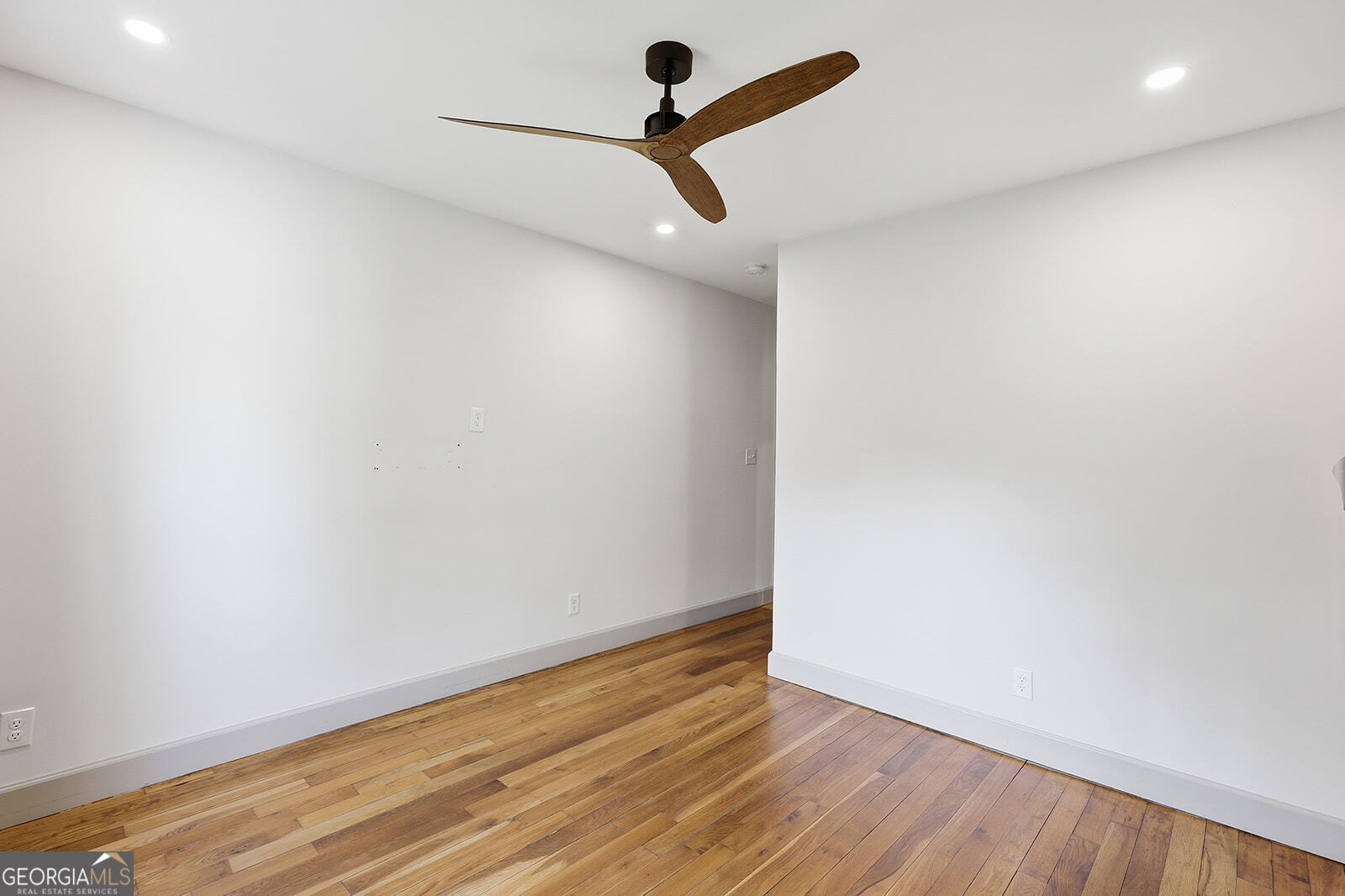 1302 E 53rd Street Savannah GA 31404