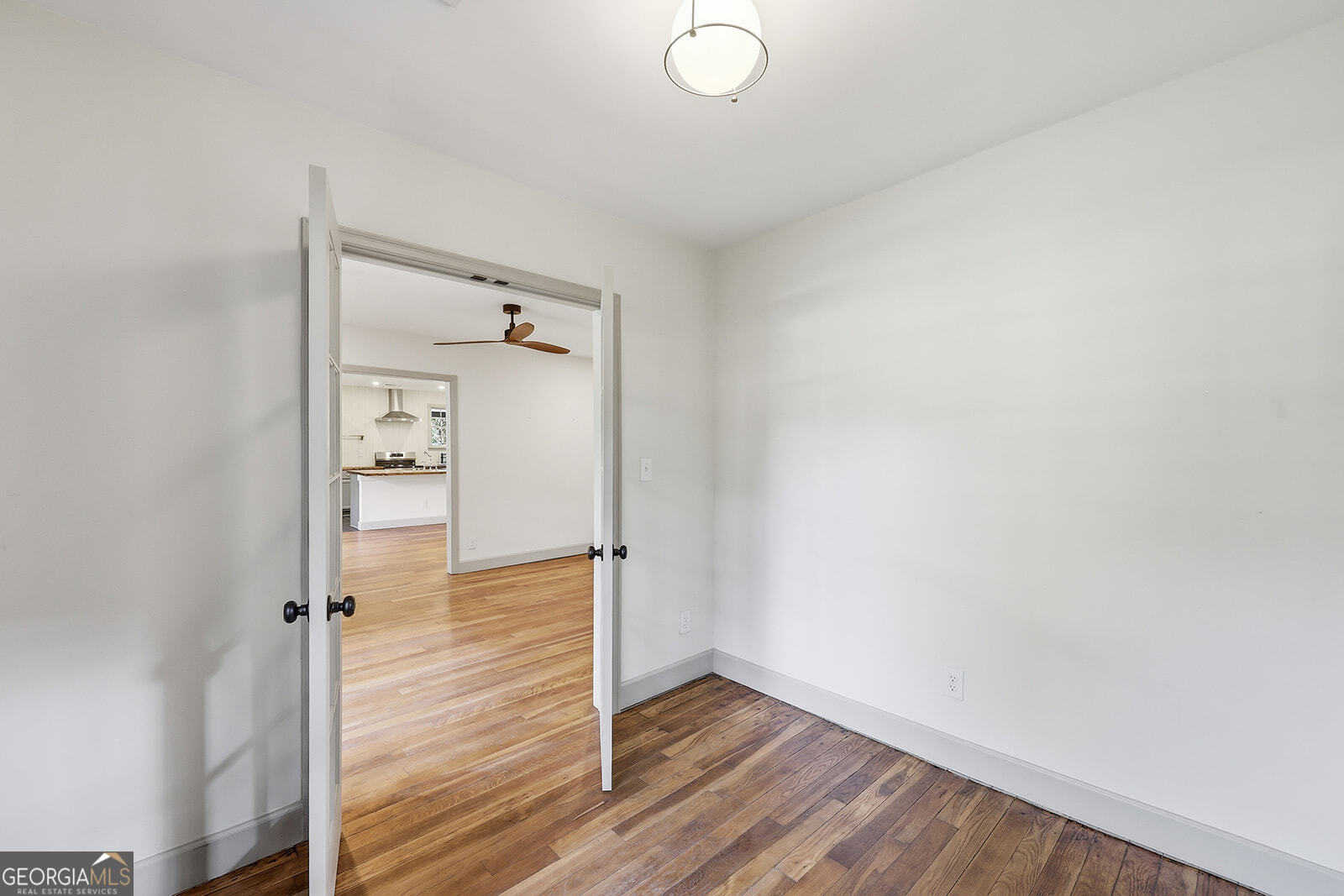 1302 E 53rd Street Savannah GA 31404