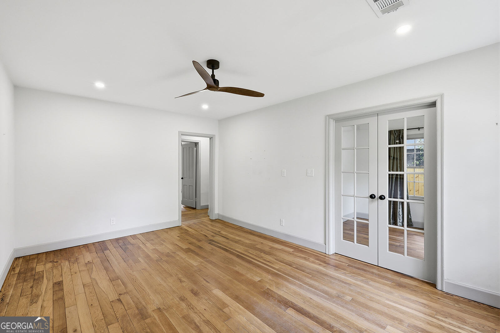 1302 E 53rd Street Savannah GA 31404