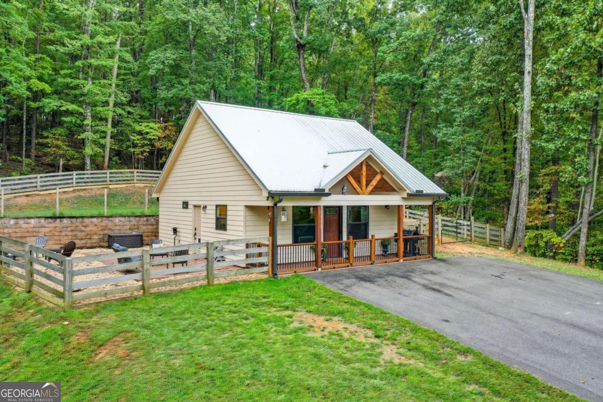415 Woods Road Talking Rock GA 30175
