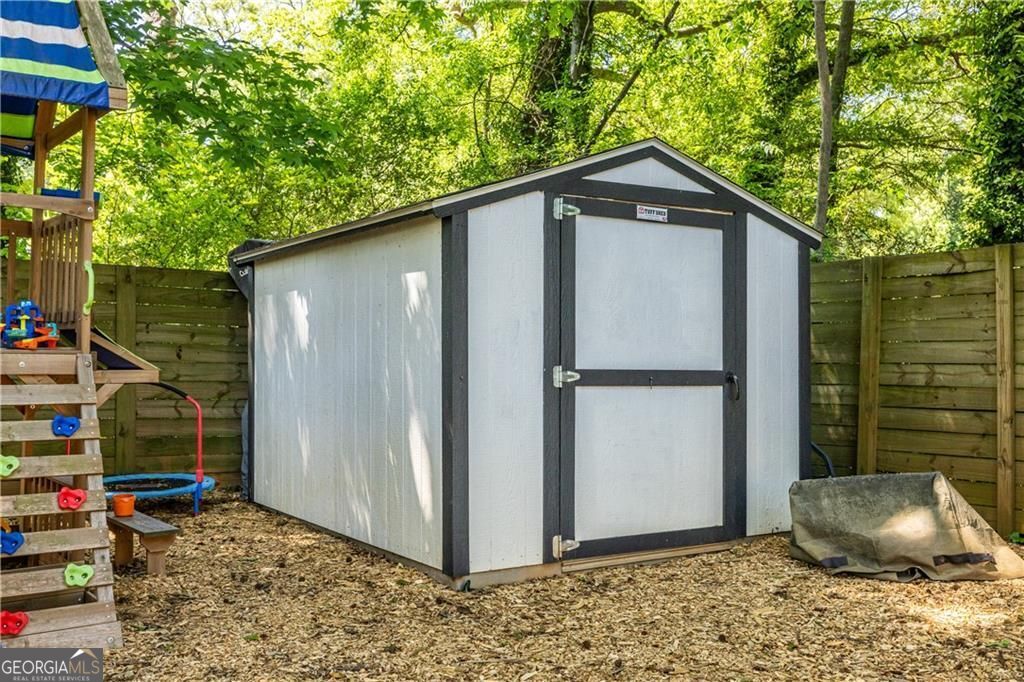 630 Willard Avenue Atlanta GA 30310