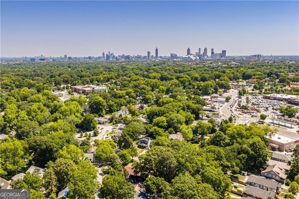 630 Willard Avenue Atlanta GA 30310