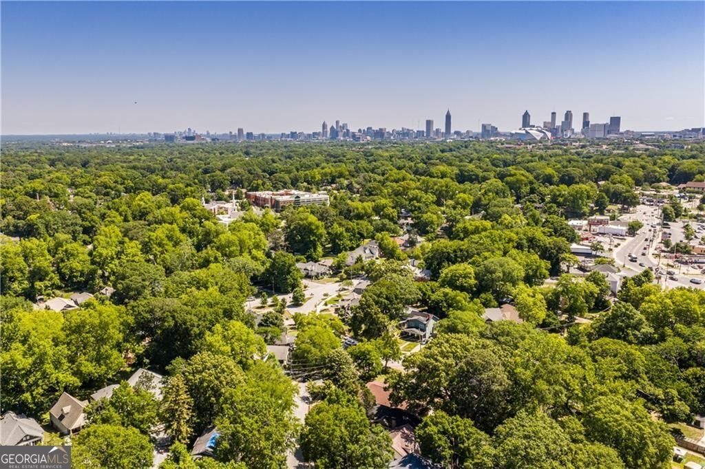 630 Willard Avenue Atlanta GA 30310