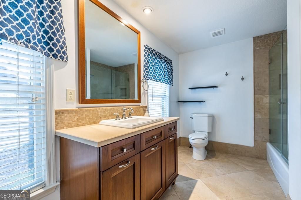 5 Plantation Drive NE Atlanta GA 30324