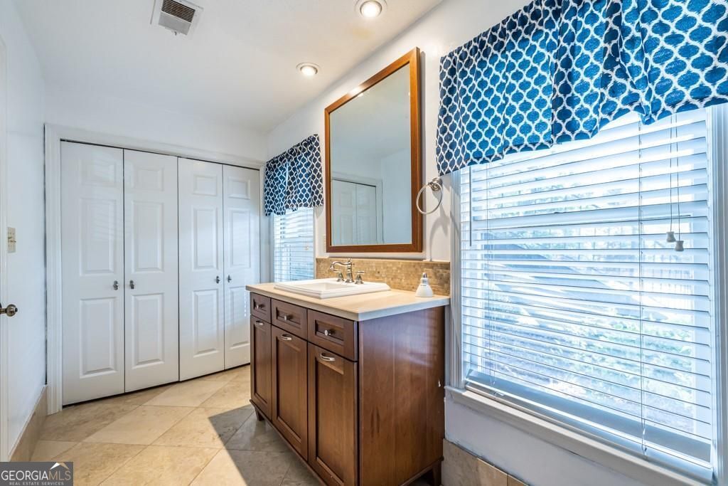 5 Plantation Drive NE Atlanta GA 30324