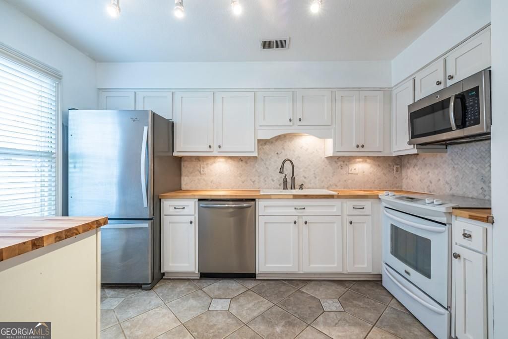 5 Plantation Drive NE Atlanta GA 30324