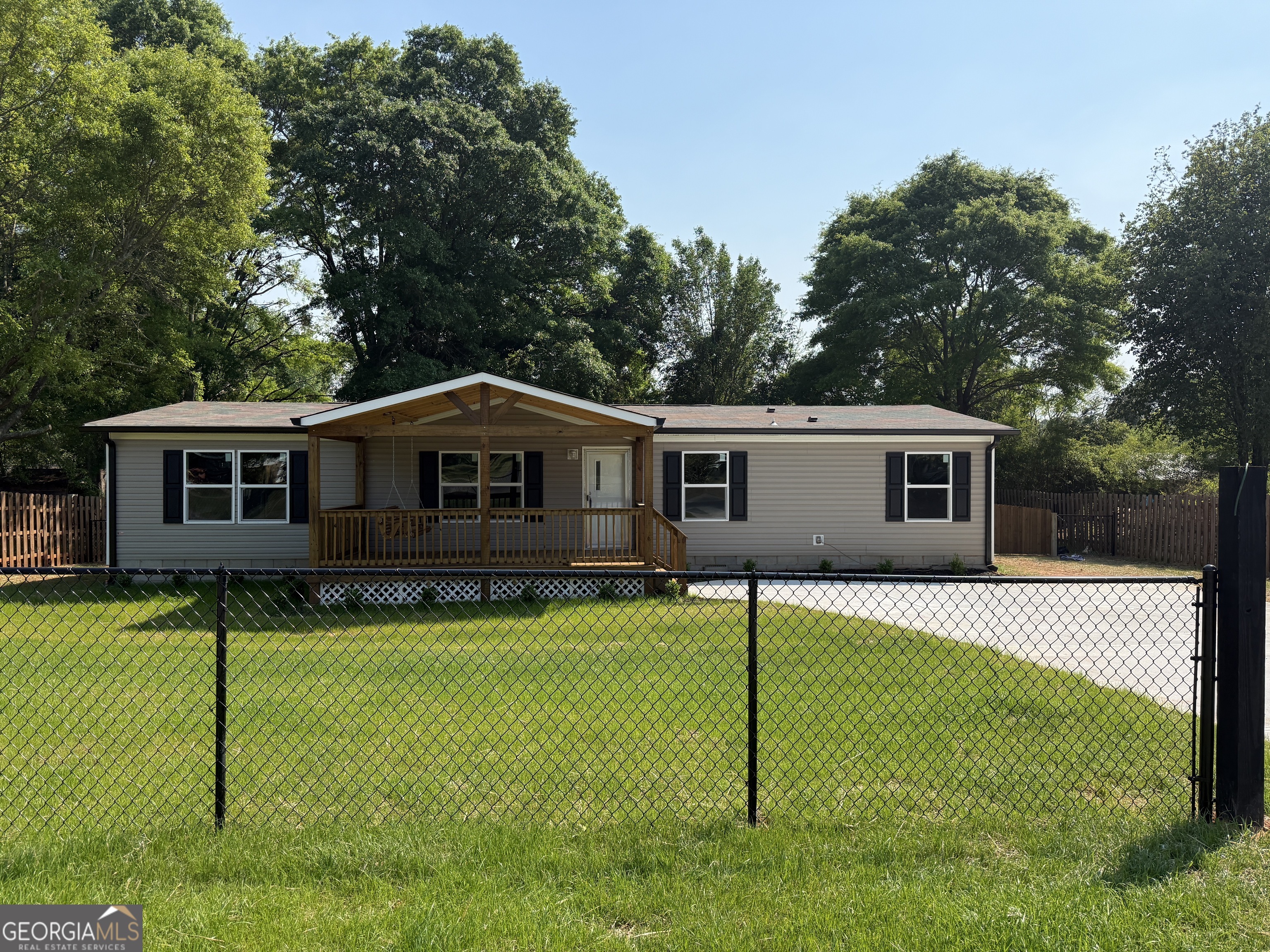 103 Skyland Drive E Locust Grove GA 30248