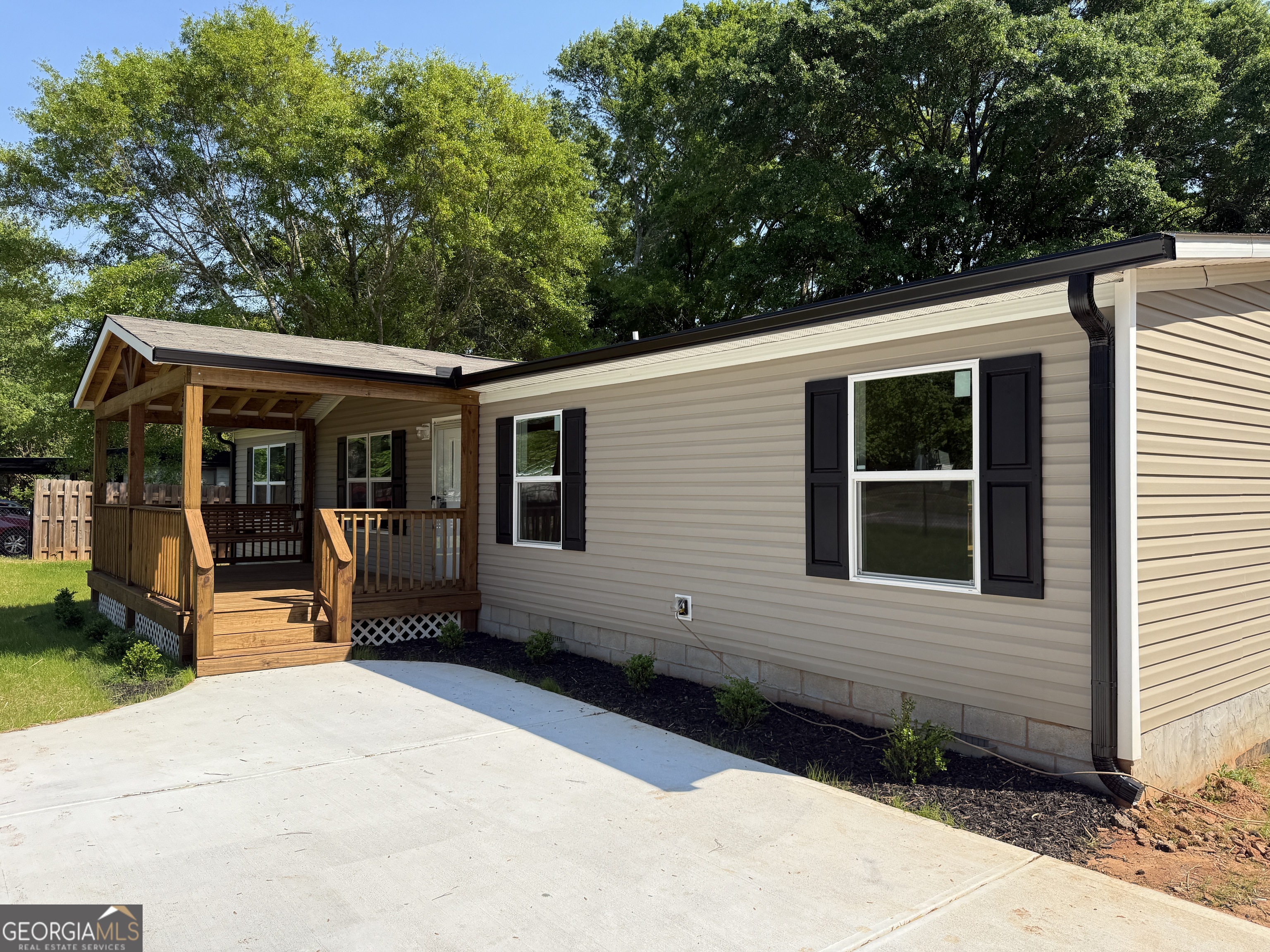 103 Skyland Drive E Locust Grove GA 30248