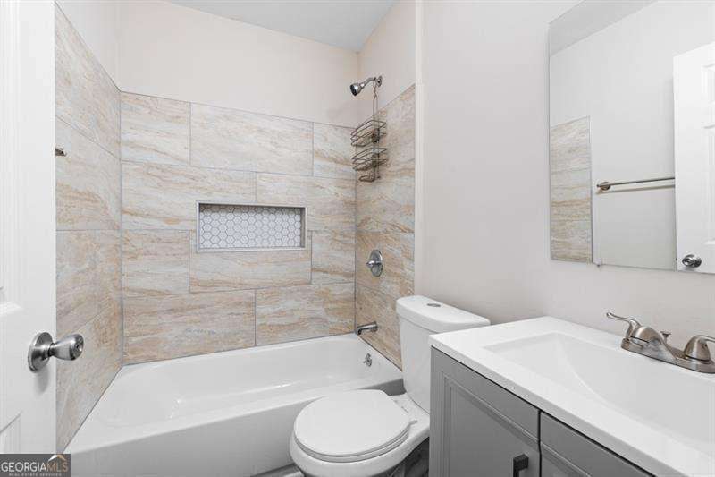 2506 Maple Street East Point GA 30344