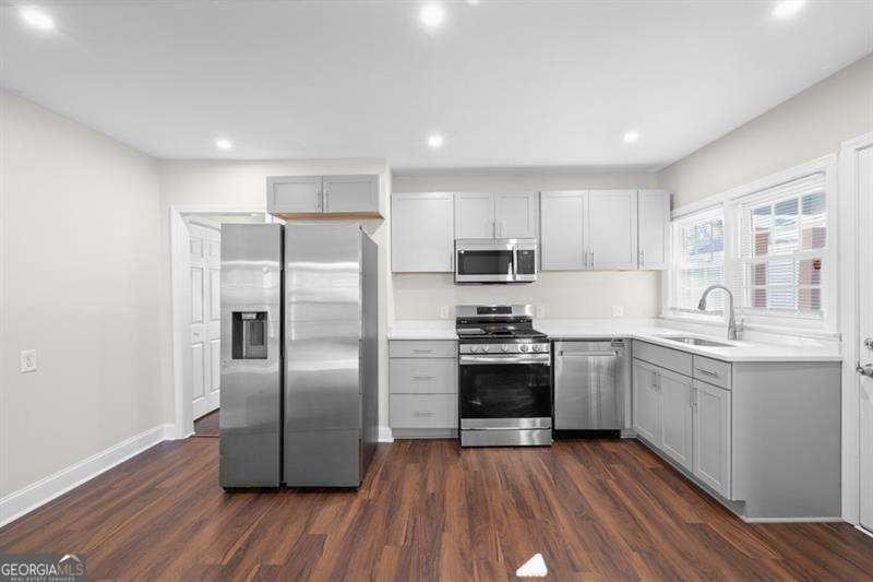2506 Maple Street East Point GA 30344