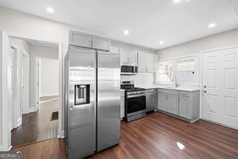 2506 Maple Street East Point GA 30344