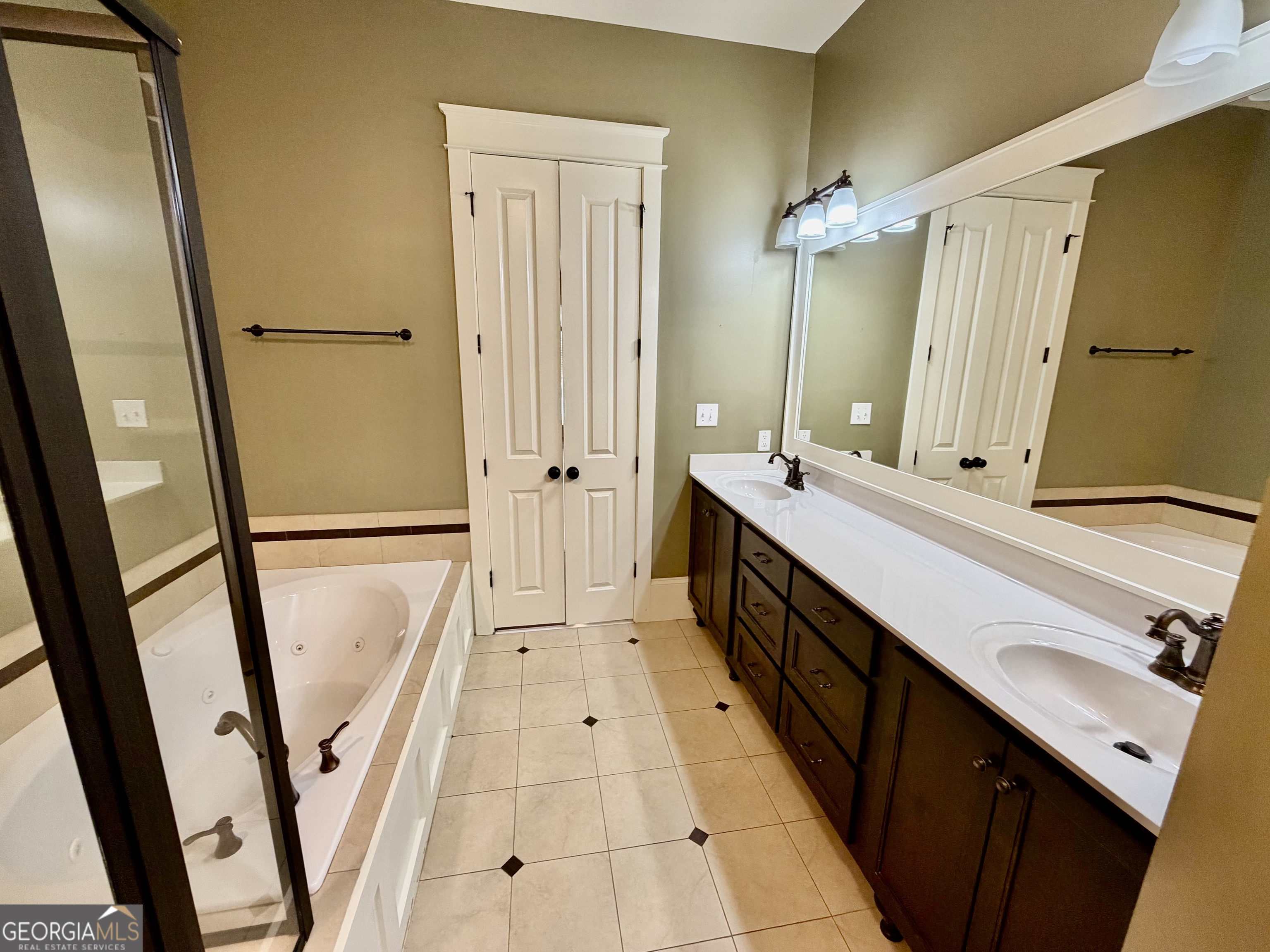 25 Charter Oak Drive Athens GA 30607