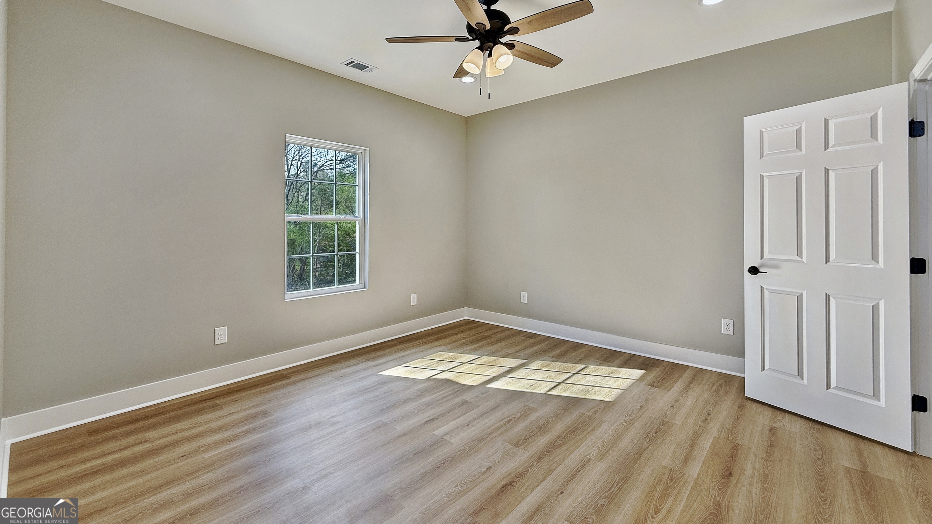 105 Keisha Lane Calhoun GA 30701