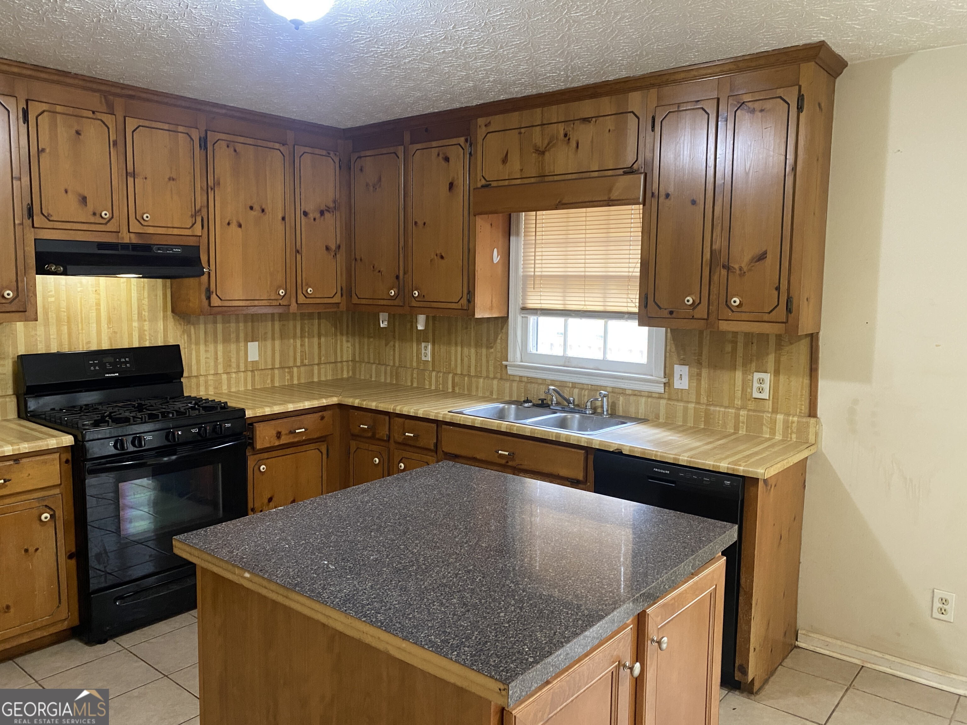 2509 New Mill Court Acworth GA 30102