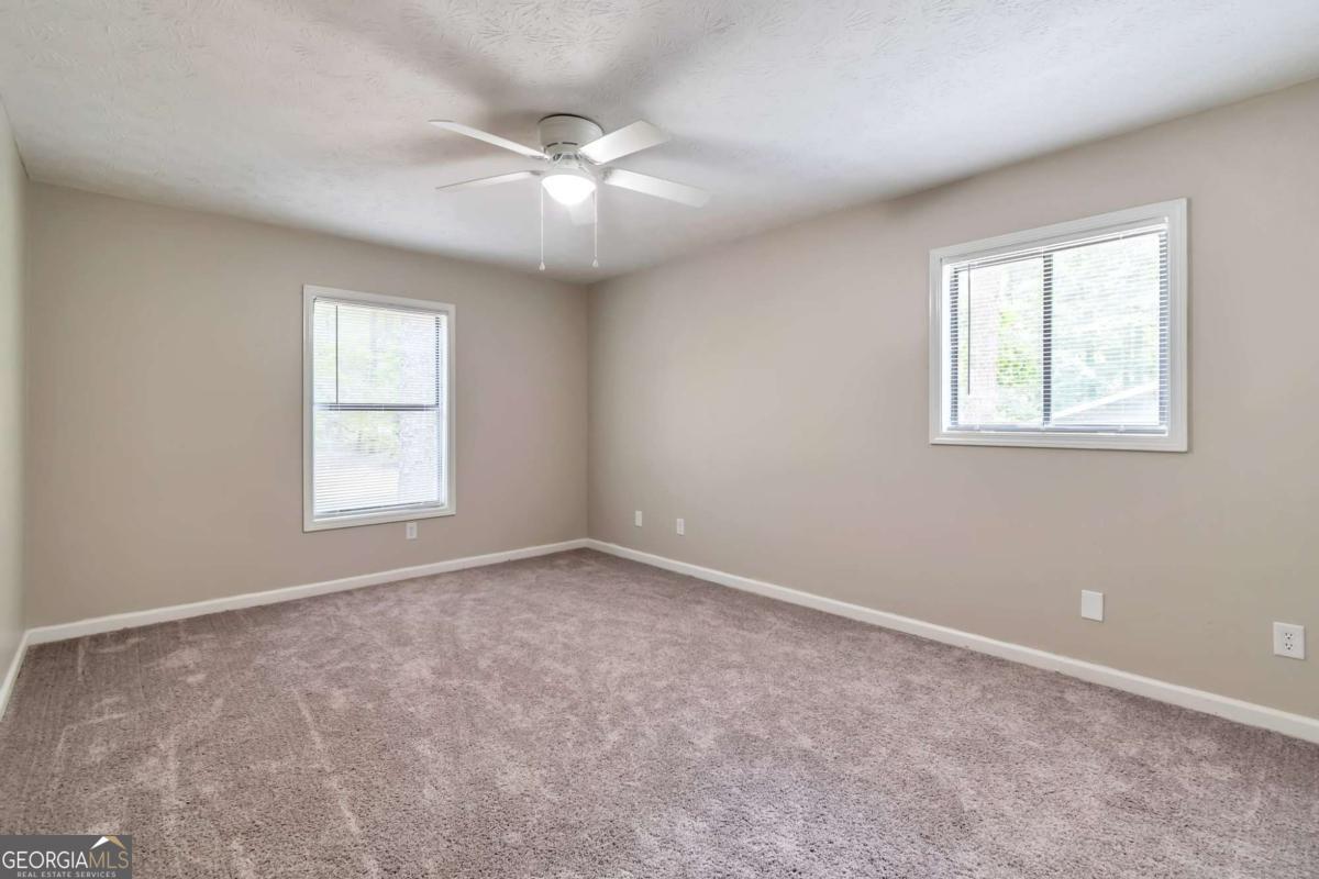 5215 Mainstreet Park Drive Stone Mountain GA 30088
