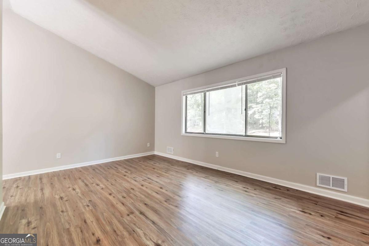 5215 Mainstreet Park Drive Stone Mountain GA 30088