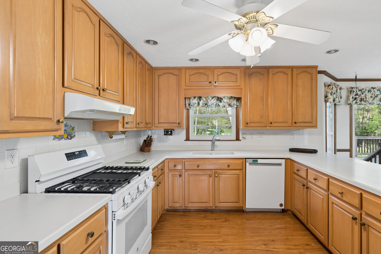 2931 Winding Circle SW Lilburn GA 30047
