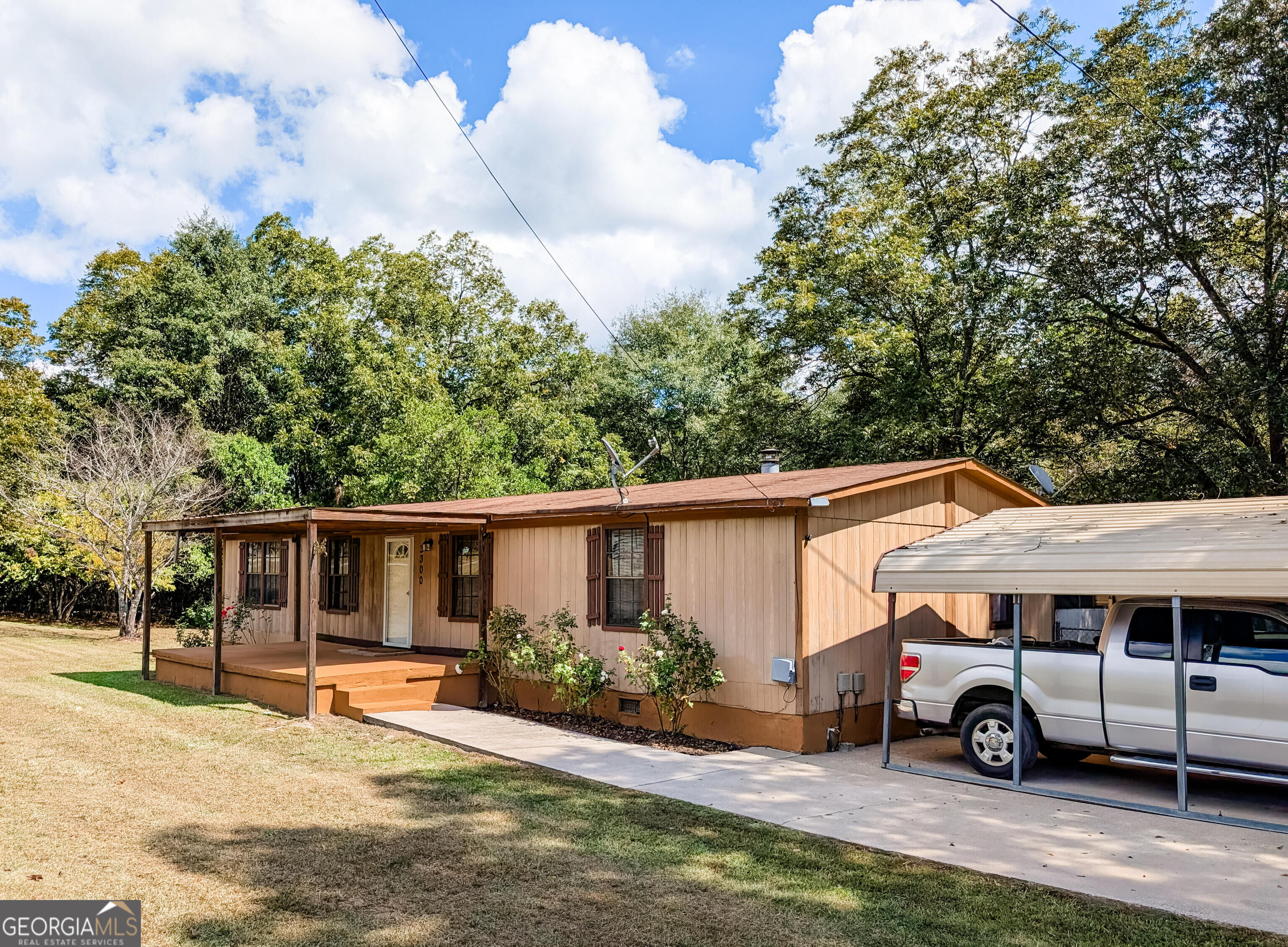 3300 Hamlin Road Lizella GA 31052
